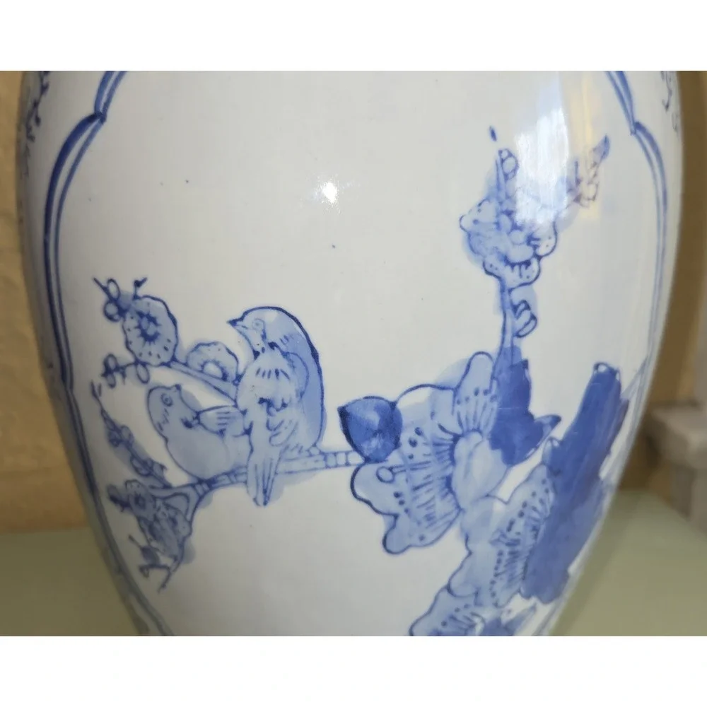 Vintage Chinoiserie Vase 18